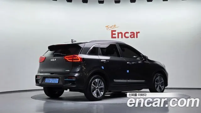 Kia Niro 2021 thumb 2