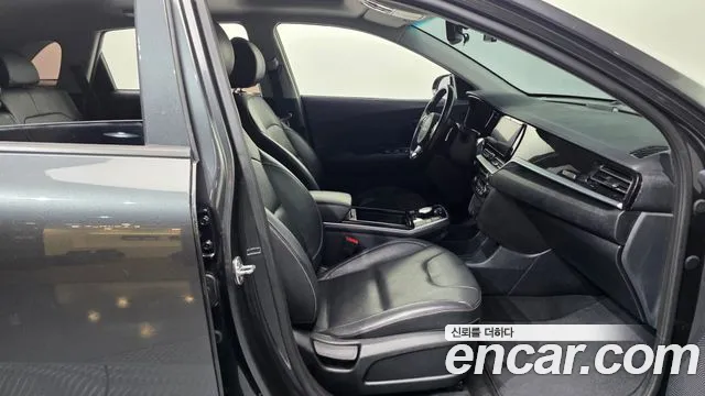Kia Niro 2021 thumb 11