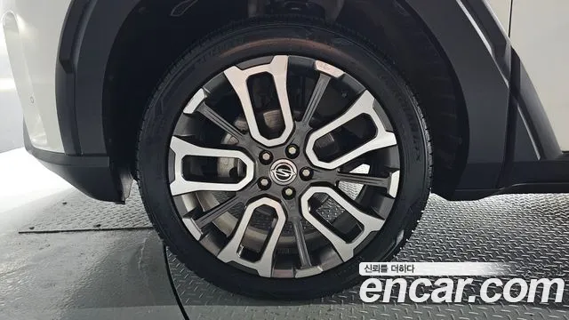KG_Mobility_Ssangyong Torres 2022 thumb 5