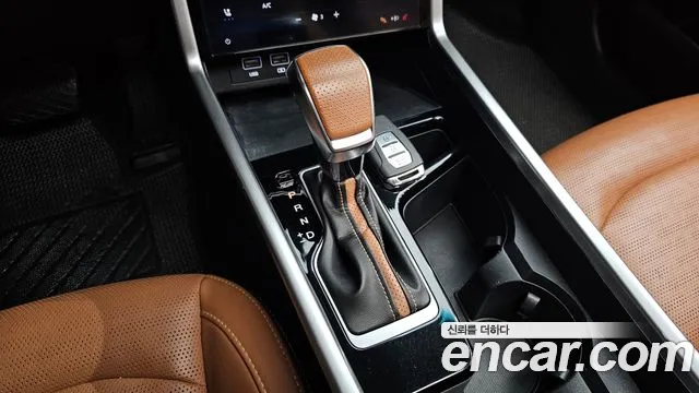 KG_Mobility_Ssangyong Torres 2022 thumb 9
