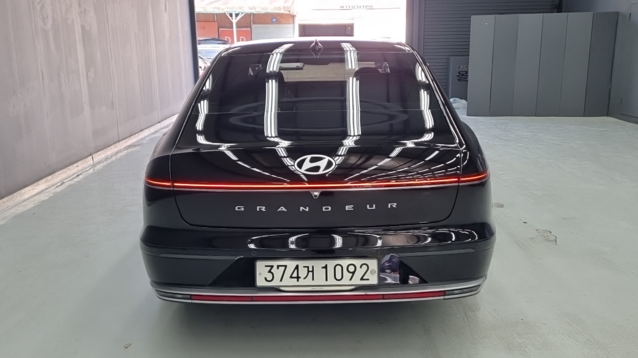 Hyundai Grandeur 2023 thumb 4