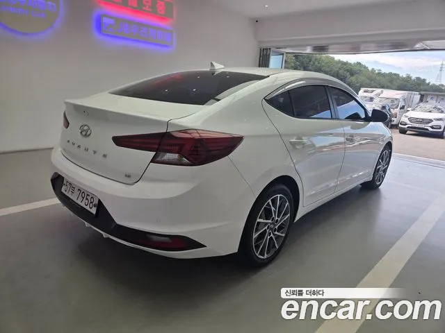 Hyundai Avante 2019 thumb 3