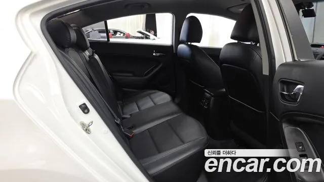 Kia K3 2015 thumb 12