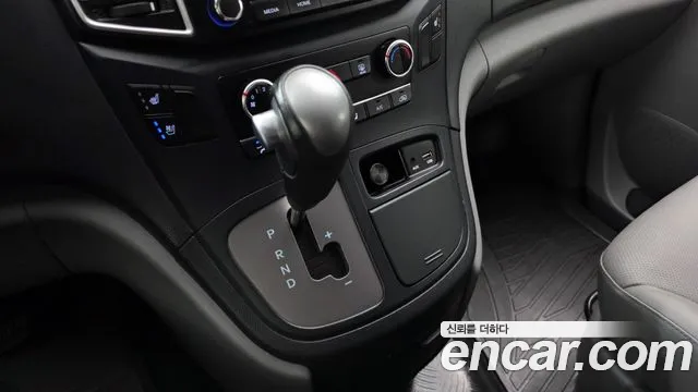Hyundai Starex 2021 thumb 9