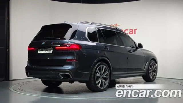 BMW X7 2020 thumb 2