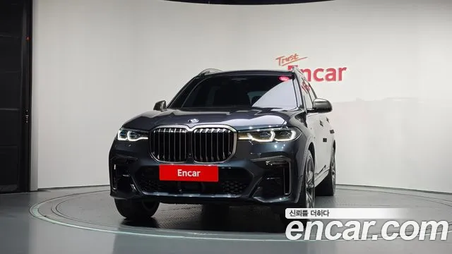 BMW X7 2020 thumb 3