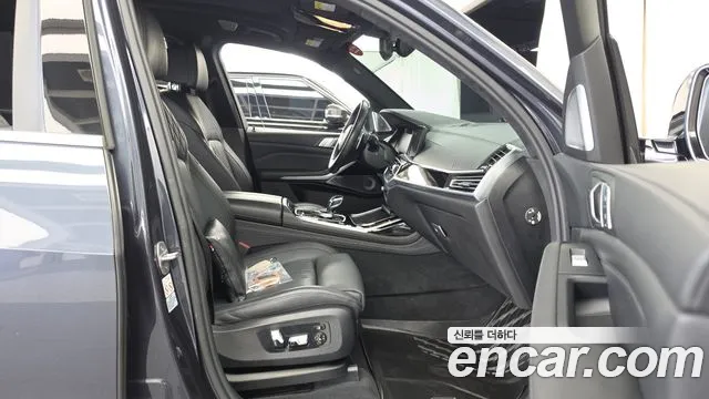 BMW X7 2020 thumb 11