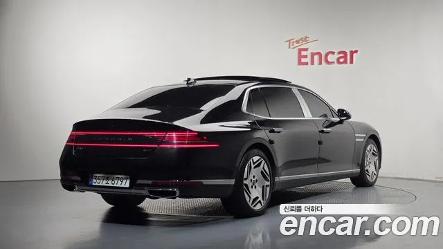 Genesis G90 2023 thumb 2