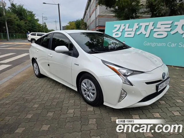 Toyota Prius 2018 thumb 2
