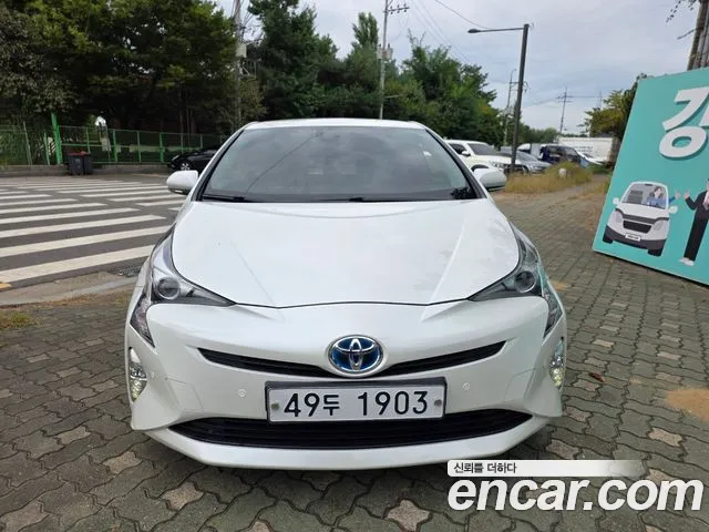 Toyota Prius 2018 thumb 11