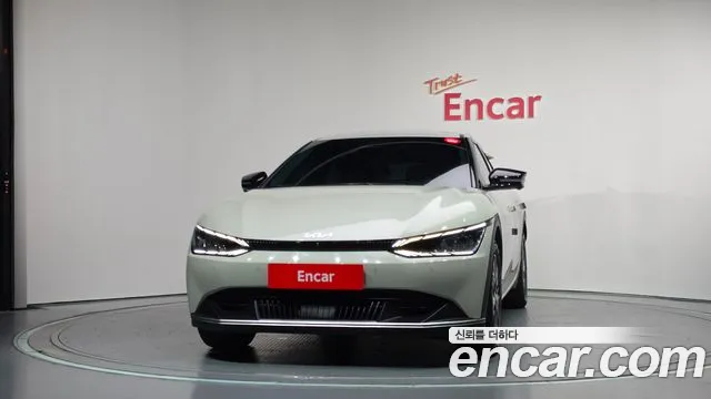Kia EV6 2022 thumb 3
