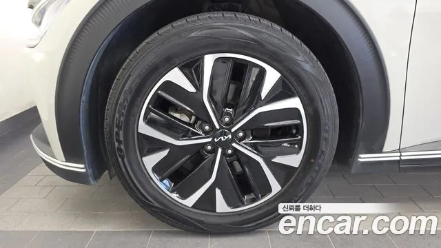 Kia EV6 2022 thumb 5
