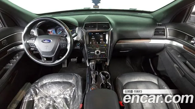 Ford Explorer 2018 thumb 7