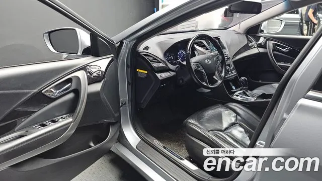 Hyundai Grandeur 2014 thumb 10