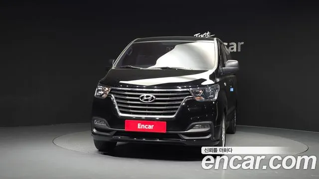Hyundai Starex 2018 thumb 3