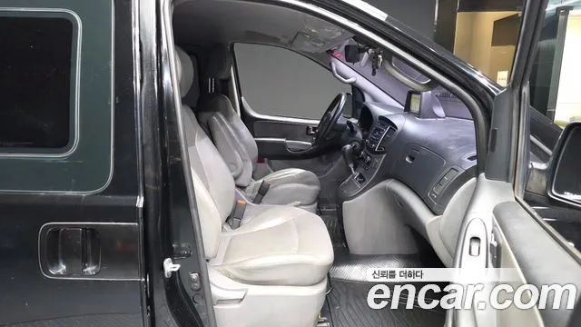 Hyundai Starex 2018 thumb 11