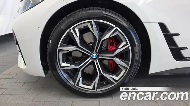 BMW 4-Series 2021 thumb 5