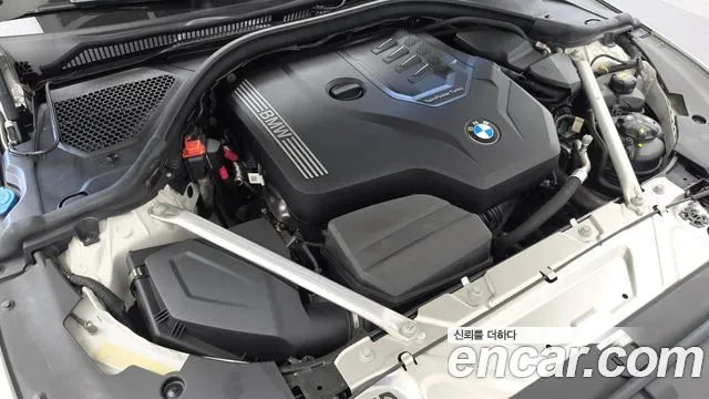 BMW 4-Series 2021 thumb 6