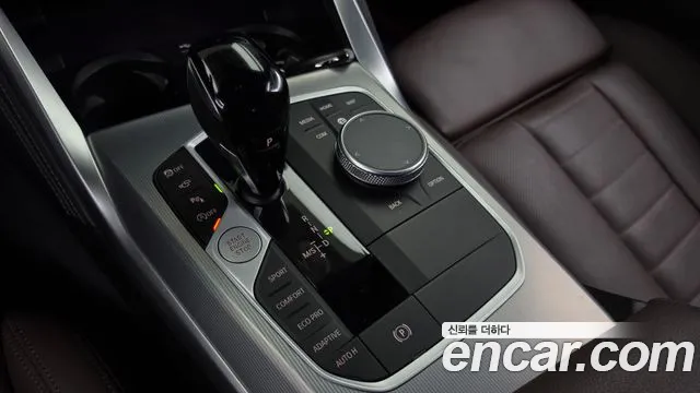 BMW 4-Series 2021 thumb 9