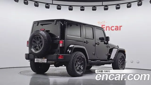 Jeep Wrangler 2015 thumb 2