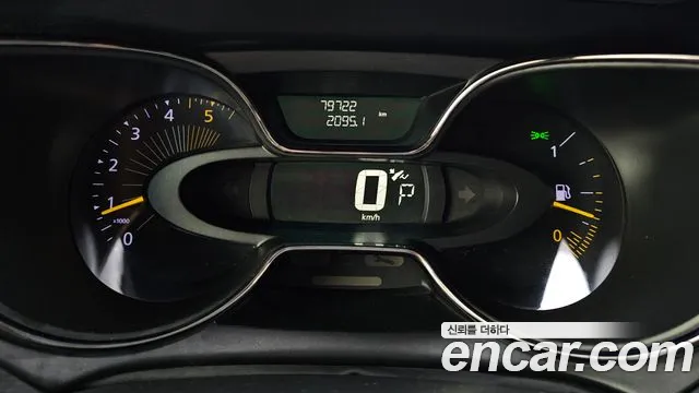 Renault-KoreaSamsung Captur 2014 thumb 7