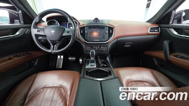 Maserati Ghibli 2014 thumb 7