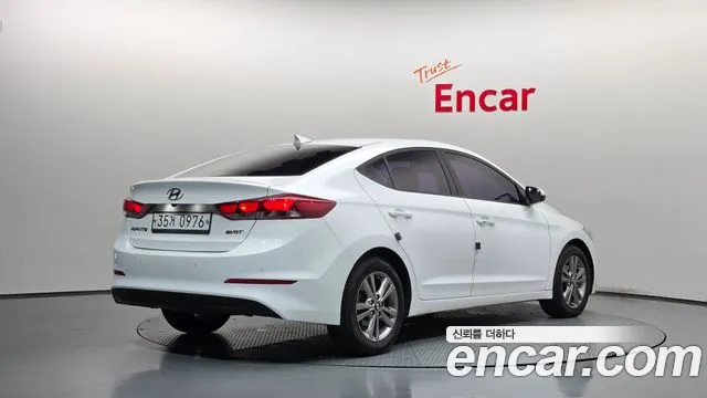 Hyundai Avante 2015 thumb 2