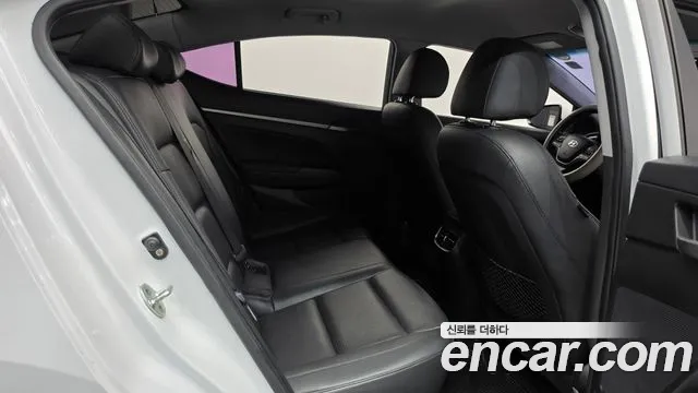 Hyundai Avante 2015 thumb 12