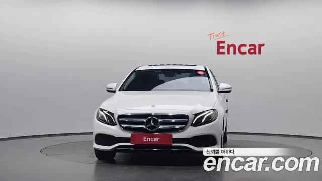 Mercedes-Benz E-Класс 2017 thumb 3