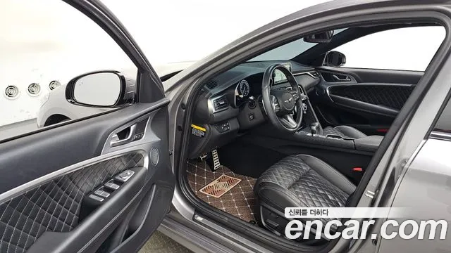 Genesis G70 2019 thumb 9