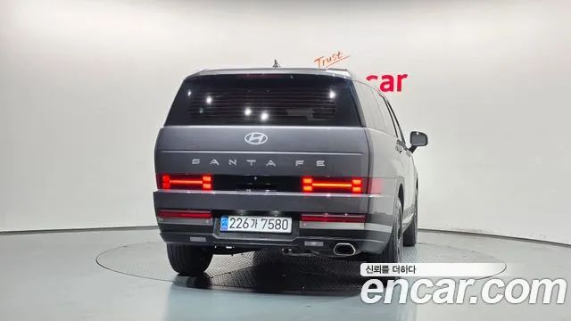 Hyundai Santa Fe 2023 thumb 4