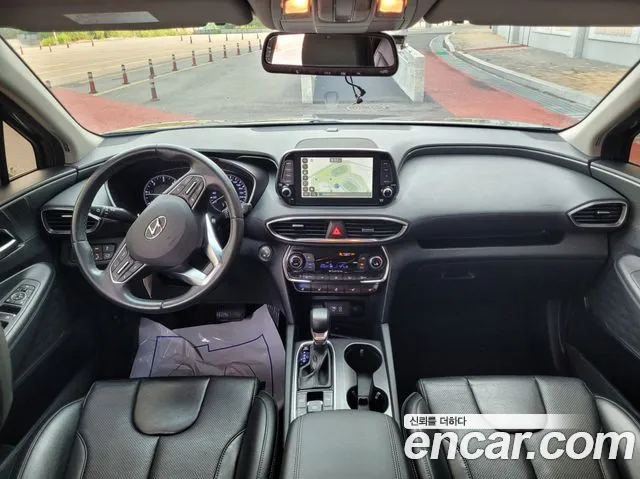Hyundai Santa Fe 2019 thumb 6