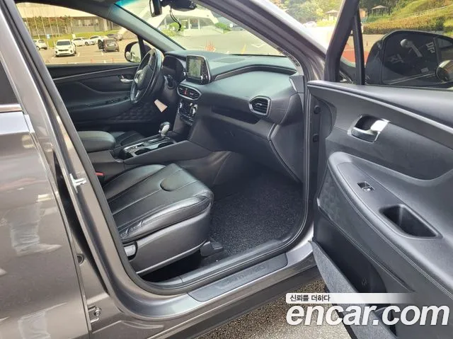 Hyundai Santa Fe 2019 thumb 8