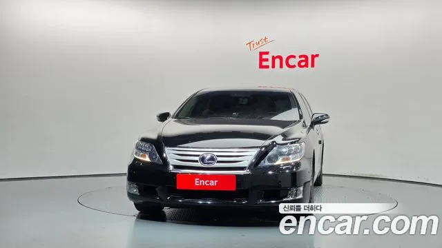 Lexus LS 2011 thumb 3