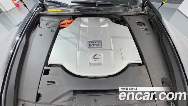 Lexus LS 2011 thumb 6