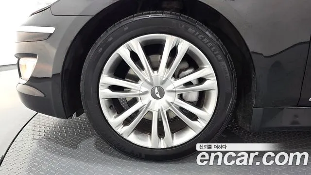 Hyundai Genesis 2012 thumb 5