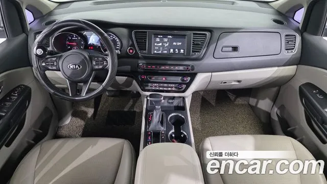Kia Carnival 2019 thumb 7