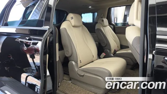Kia Carnival 2025 thumb 12