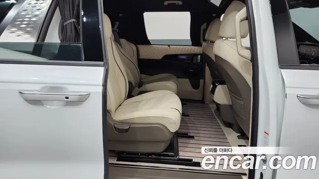 Kia Carnival 2022 thumb 11