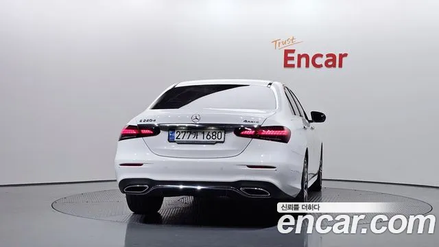 Mercedes-Benz E-Класс 2021 thumb 4