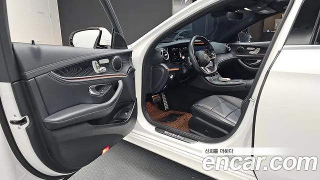 Mercedes-Benz E-Класс 2021 thumb 10