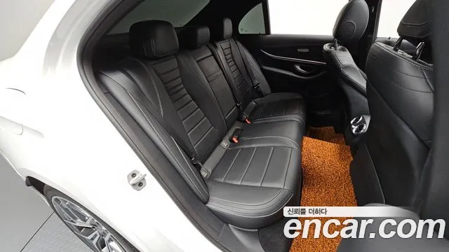 Mercedes-Benz E-Класс 2021 thumb 11