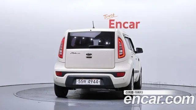Kia Soul 2011 thumb 4