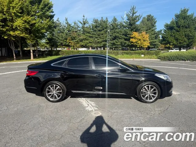 Hyundai Grandeur 2014 thumb 4