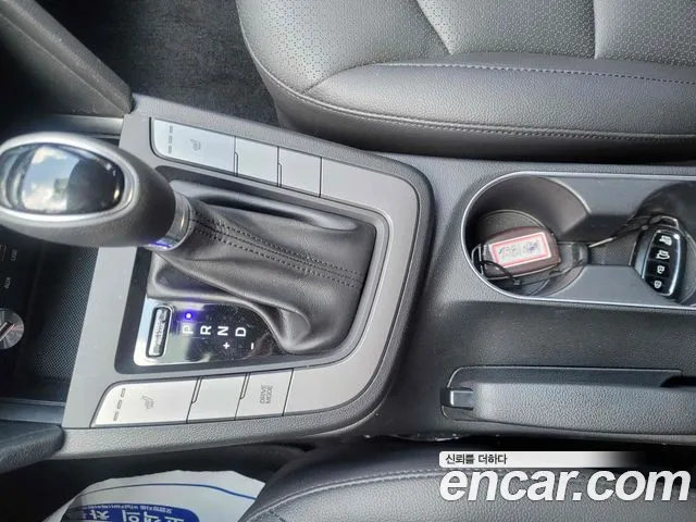 Hyundai Avante 2018 thumb 8