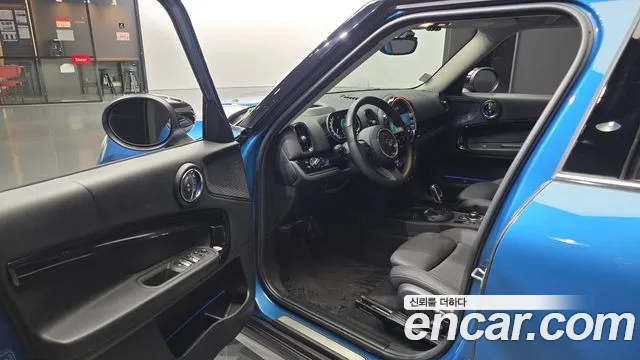 MINI Countryman 2023 thumb 10