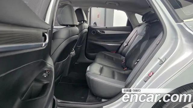 Hyundai Grandeur 2017 thumb 12