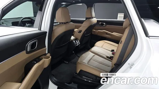 Kia Sorento 2023 thumb 11