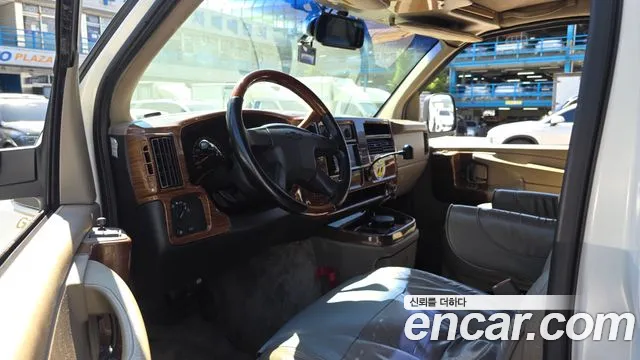 Chevrolet Chevy Van 2003 thumb 8
