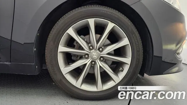 Hyundai Grandeur 2015 thumb 5
